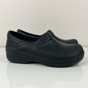 Crocs Women’s Size 9 Neria Pro II Triple Black Slip Resistant Slip On Work Clogs
